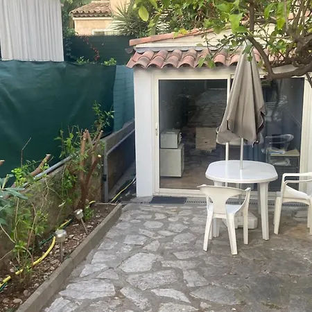 Elisa Antibes